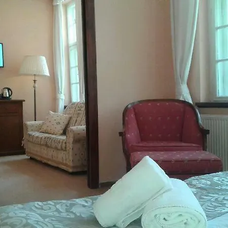 Smolarnia Hotell Siedlisko (Greater Poland)